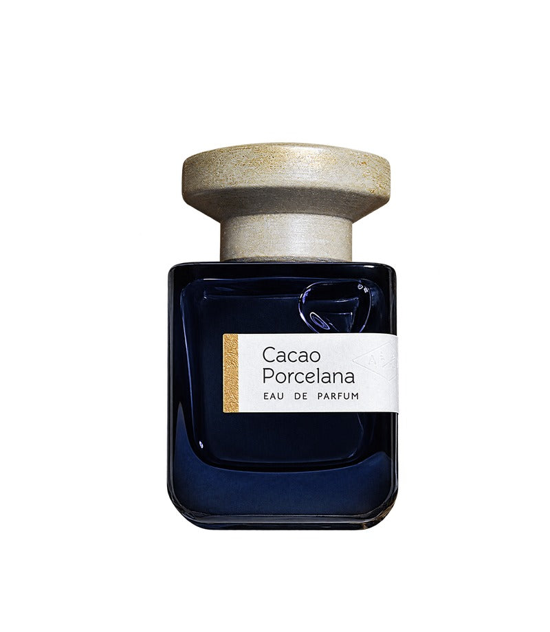 cacao porcelana by Atelier Materi full bottle on a pure white background