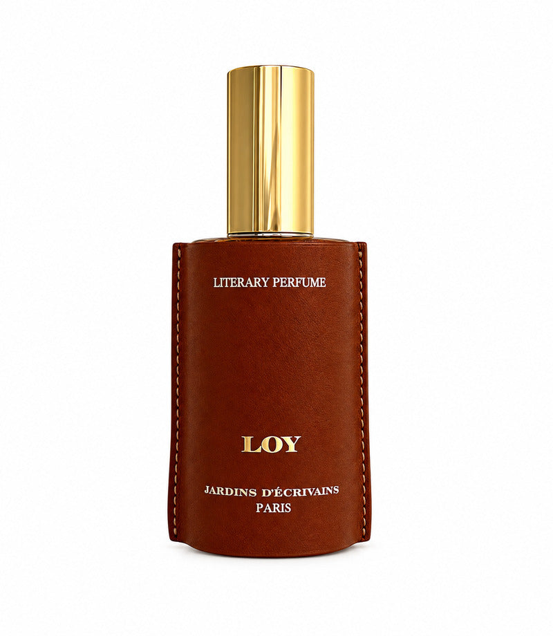 Loy by Jardins d’Écrivains original bottle, full and centered on a pure white background